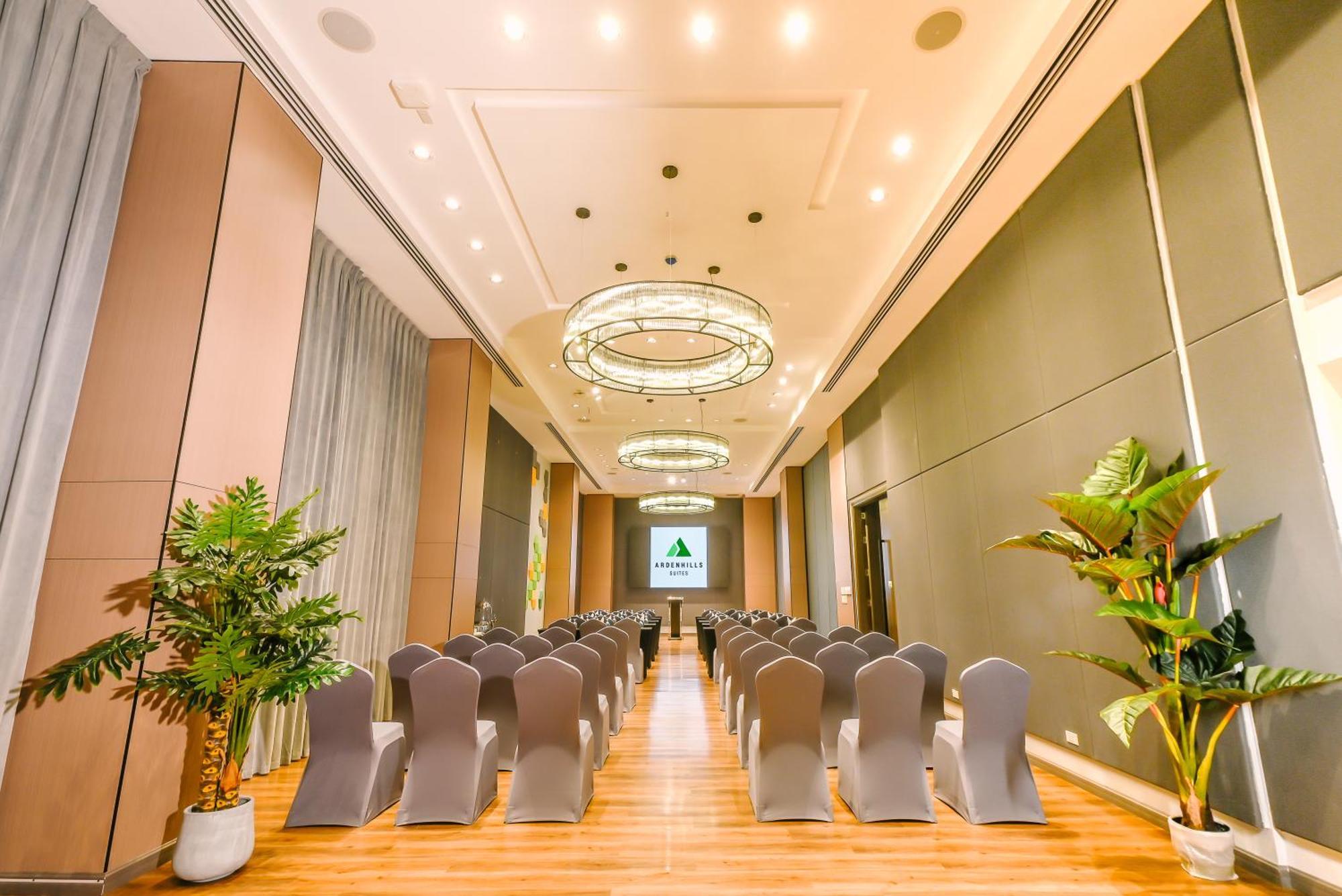 Ardenhills Suites Кесон-Сіті Екстер'єр фото